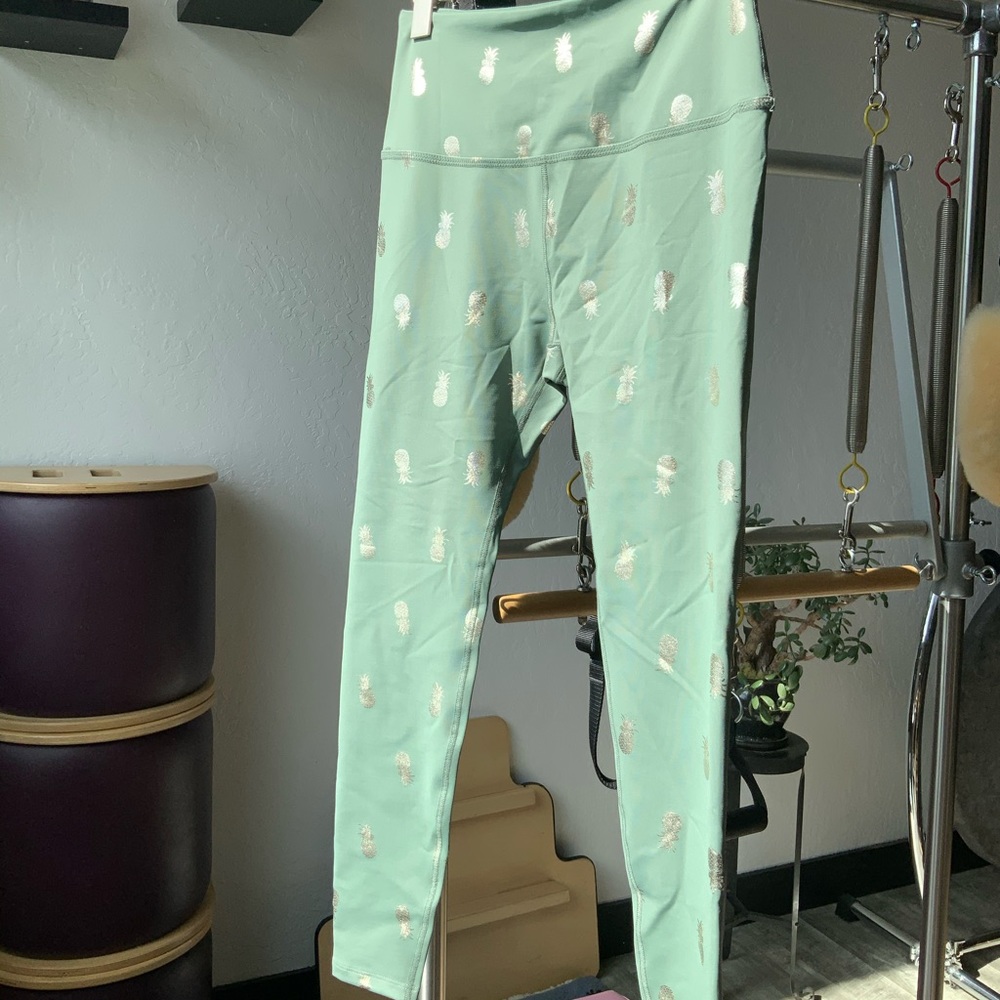 Beyond yoga leggings
